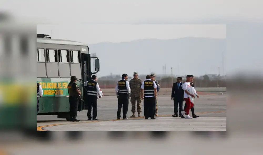 Venezolanos con antecedentes penales son expulsados del país