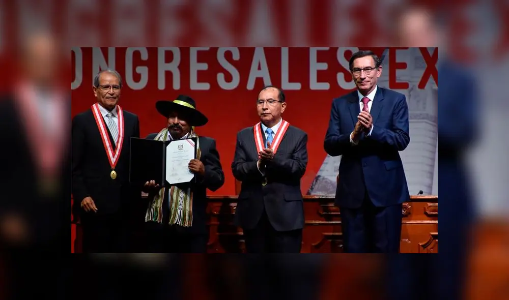 Entrega de credenciales: 3 congresistas lucieron vestimentas alusivas a su región y profesión Entrega de credenciales: 3 congresistas lucieron vestimentas alusivas a su región y profesión