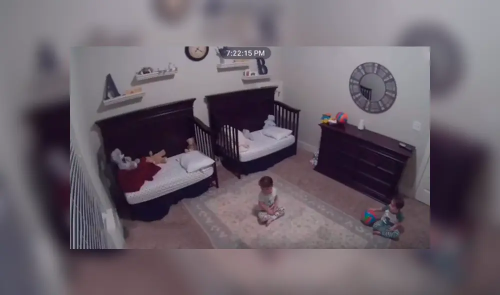 Desliza hacia la izquierda para ver la escena viral de YouTube protagonizada por dos niños.