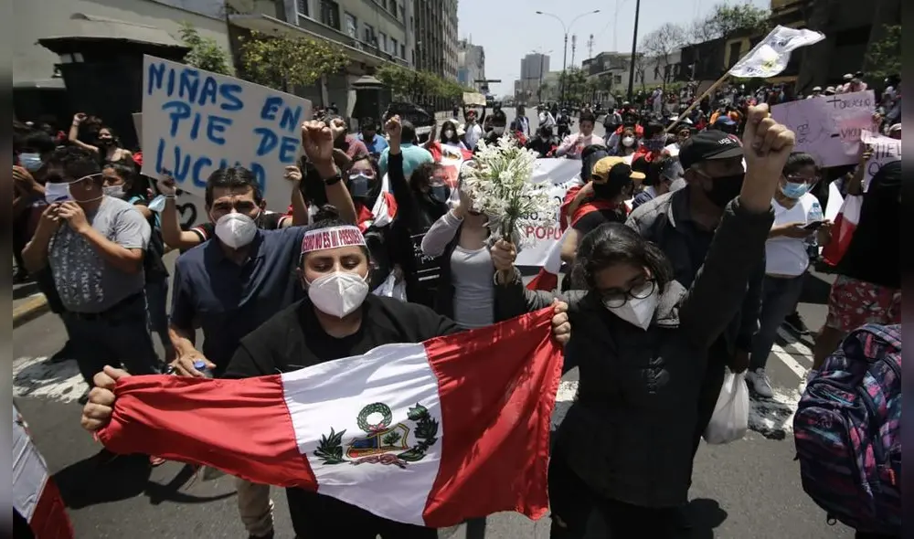 Perú celebra renuncia de Manuel Merino de Lama a la presidencia del Perú. Foto: John Reyes / La República Perú celebra renuncia de Manuel Merino de Lama a la presidencia del Perú. Foto: John Reyes / La República