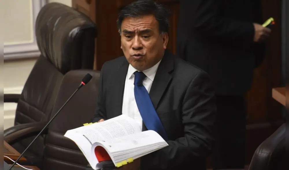 Velásquez Quesquén Velásquez Quesquén