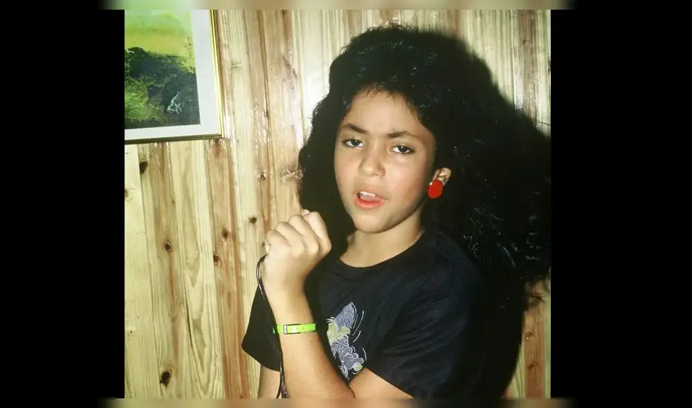 Shakira es descubierta con radical cambio de look junto a Piqué [FOTOS]