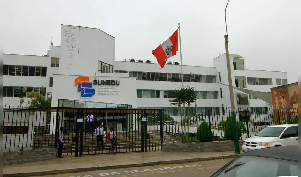 Las universidades con licencia denegada deben cerrar en un plazo máximo de dos años. (Foto: La República)