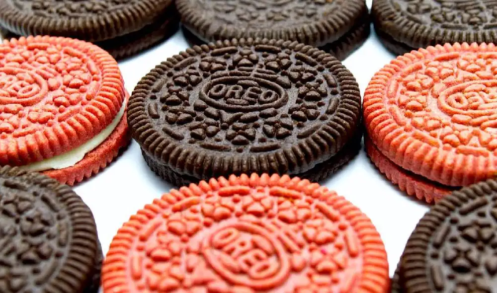 Famoso youtuber hace la comparación de la galleta Oreo Supreme. Foto: Captura/YouTube/DesbalanceAdos