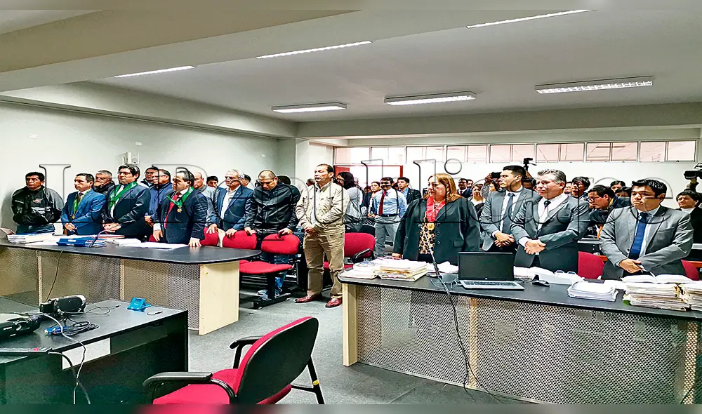 LA PESADILLA NO TERMINA. Pese a haber sido absueltos en otras oportunidades, Elidio y agentes retornaron al banquillo de acusados por el caso Escuadrón de la Muerte. LA PESADILLA NO TERMINA. Pese a haber sido absueltos en otras oportunidades, Elidio y agentes retornaron al banquillo de acusados por el caso Escuadrón de la Muerte.