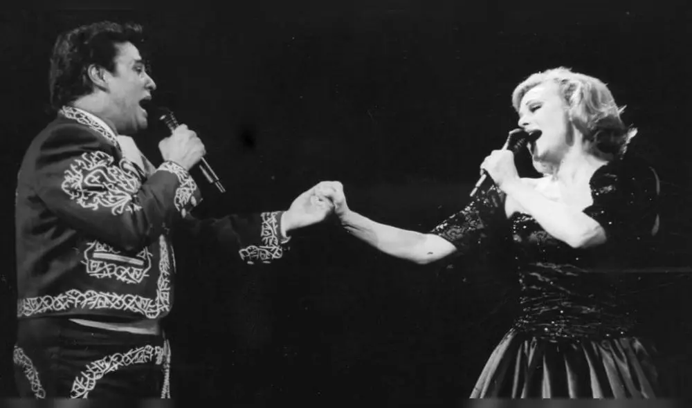 ¿Juan Gabriel y Rocío Dúrcal tuvieron triángulo amoroso? [VIDEO]