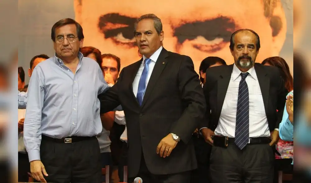 Fiscalía pide levantar secreto bancario de apristas