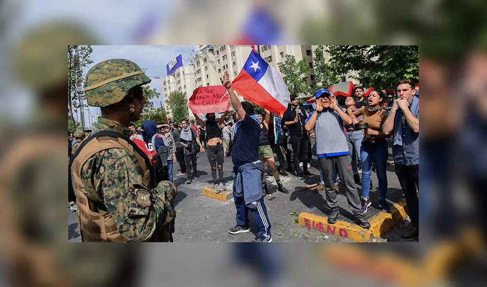 Protestas en Chile por alza de tarifa del Metro de Santiago. Foto: AFP