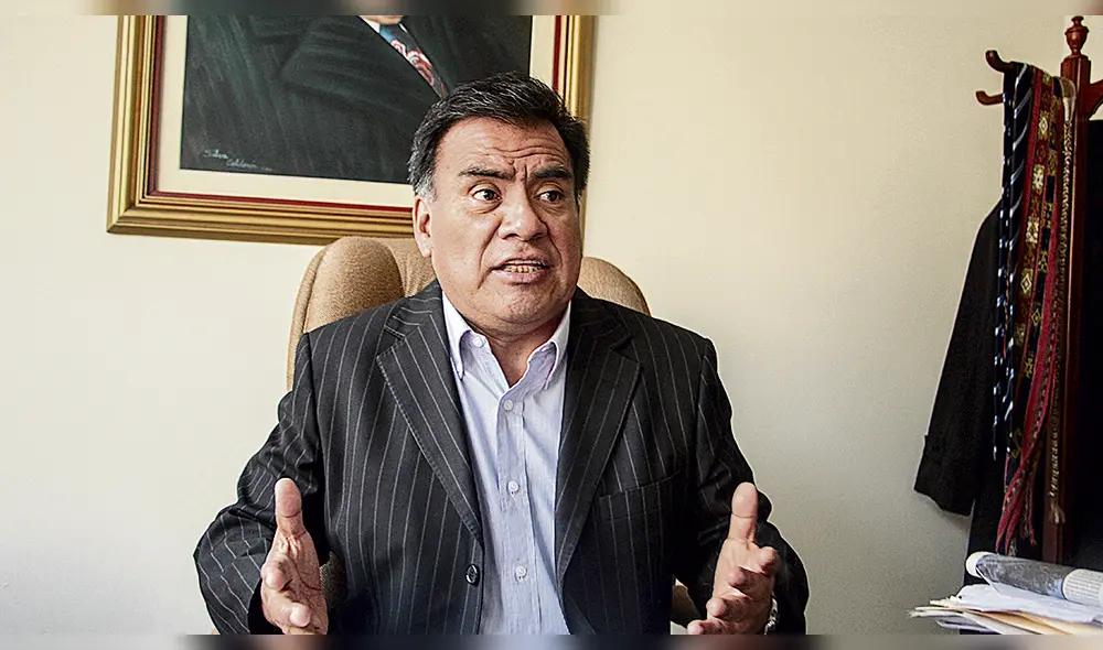 Congresista Velásquez pide no ser investigado por fiscal Juan Carrasco 