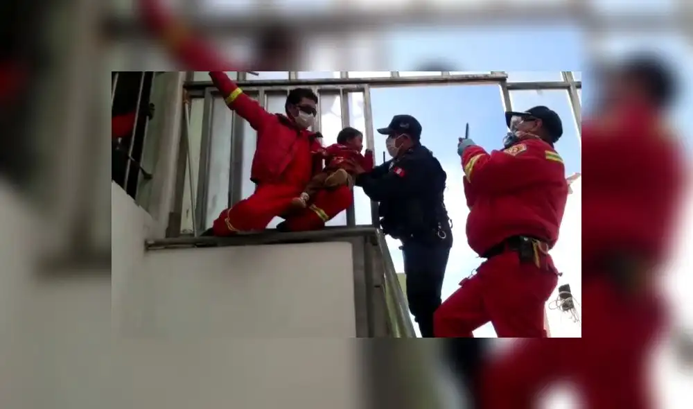 Puno. Hombres de rojo lograron poner a salvo a infante en Juliaca.