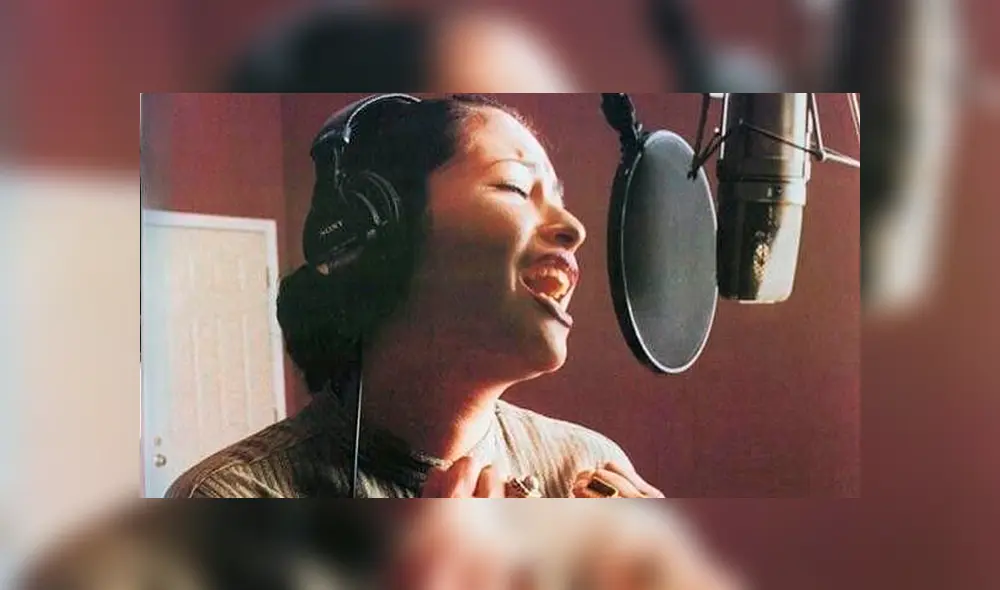 Selena Quintanilla: Telemundo la recuerda presumiendo prenda íntima [VIDEO]