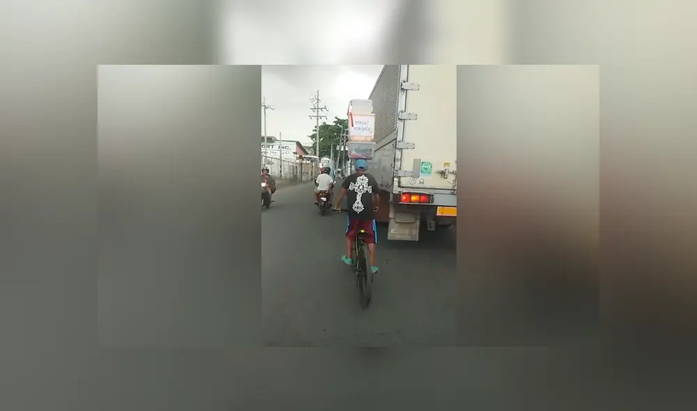 YouTube viral: repartidor sorprende a miles con su increíble ‘truco’ para llevar todos sus productos