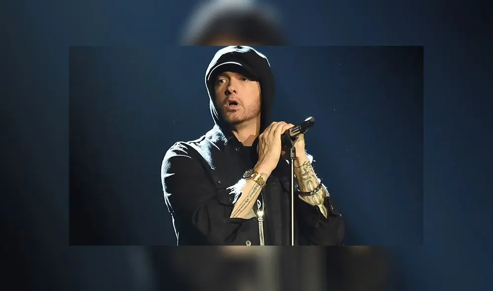 Eminem lanzó su primer álbum de estudio Infinite en 1996, pero recién se hizo popular en 1999 con su segundo álbum The Slim Shady LP, el cual ganó un premio Grammy por Mejor Álbum de Rap.