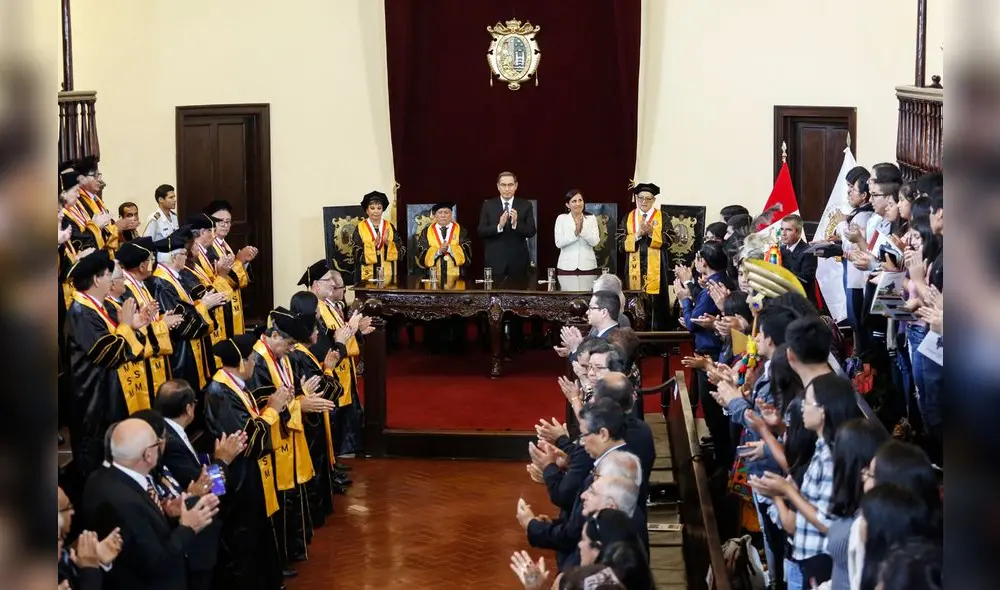 Presidente Vizcarra inauguró año académico de universidad San Marcos [FOTOS]