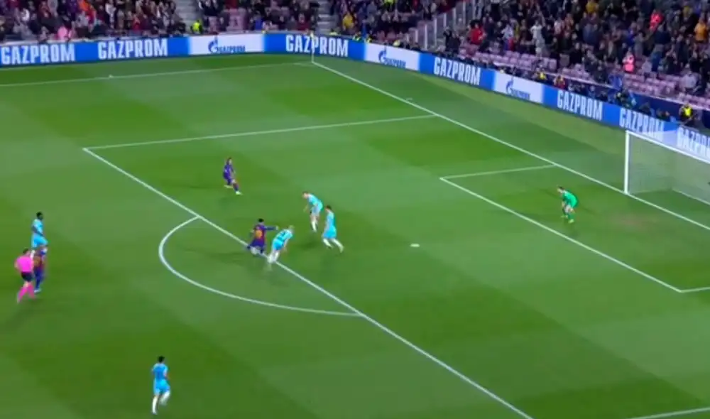 Lionel Messi pudo poner el primero para el FC Barcelona. Lionel Messi pudo poner el primero para el FC Barcelona.