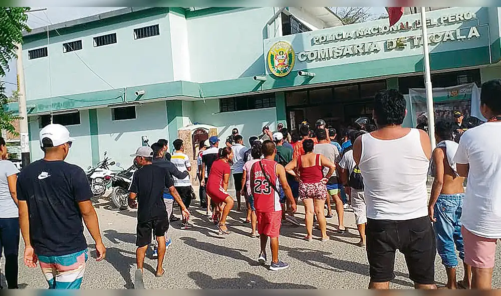 Piura: pobladores ocasionaron desmanes en comisaría Piura: pobladores ocasionaron desmanes en comisaría