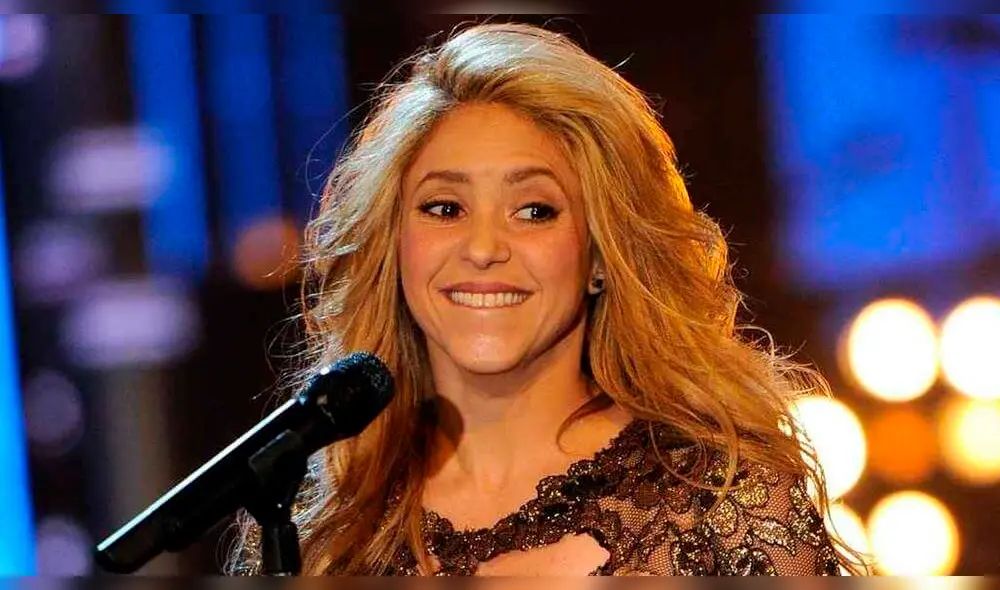 Shakira y Piqué disfrutan de sus vacaciones y no se salvan de los paparazzis en plena playa 