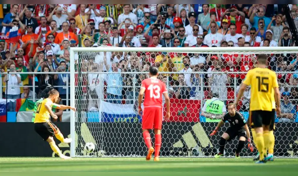 Bélgica vs Túnez: Hazard define fenomenal de penal para el 1-0 [VIDEO]