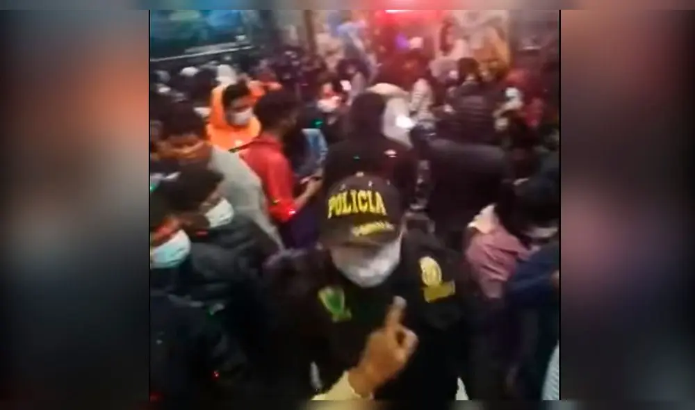 Policía ingresó a establecimientos debido al riesgo que representan. Foto: Captura Facebook Policía ingresó a establecimientos debido al riesgo que representan. Foto: Captura Facebook