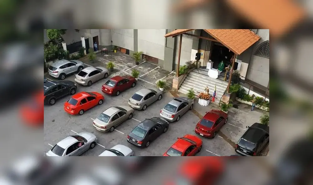 OAS Secretary General Luis Almagro listens as Brazil Minister of Foreign Affairs Ernesto Henrique Fraga Araujo speaks, as the Organization of American States (OAS) holds a meeting  on February 6, 2020 in Washington,DC. (Photo by MANDEL NGAN / AFP)
