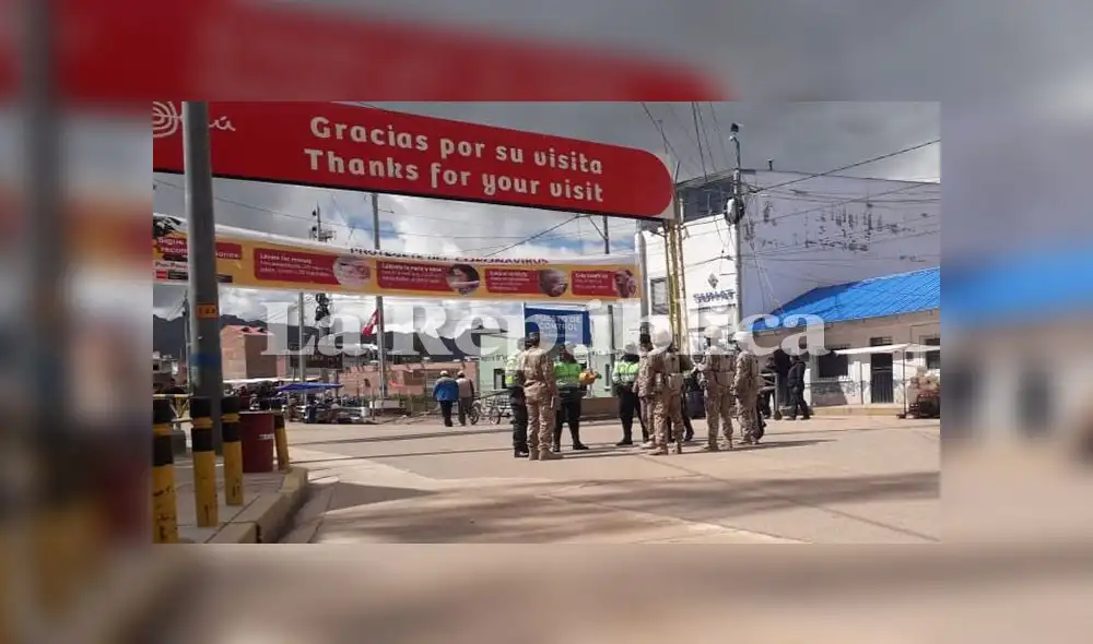 Desde este domingo, varios militares se apostaron en los tres puestos fronterizos que colindan con el territorio boliviano. Desde este domingo, varios militares se apostaron en los tres puestos fronterizos que colindan con el territorio boliviano.