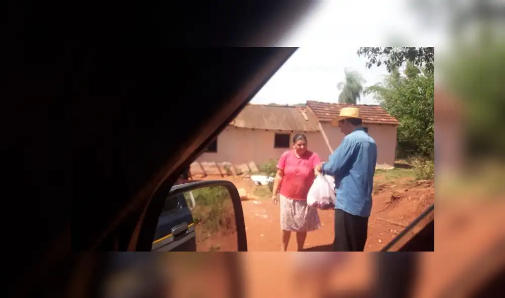 Las familias más necesitadas fueron abastecidas con un poco de carne. (Foto: captura)