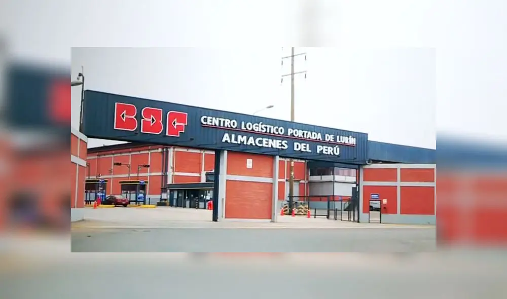 Equipos de ventilación, que ya fueron cancelados por el Estado, permanecen en un almacén sin usarse. (Foto: Captura de video / Punto Final)