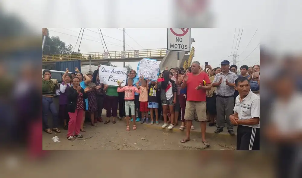 Alrededor de tres mil vecinos se han visto afectados por el accidente. Alrededor de tres mil vecinos se han visto afectados por el accidente.