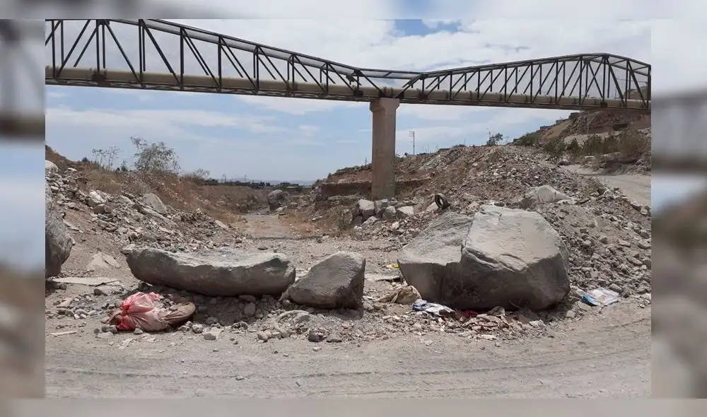 Arequipa: Por lluvias, familias estarían en riesgo si no se limpian torrenteras de Miraflores Arequipa: Por lluvias, familias estarían en riesgo si no se limpian torrenteras de Miraflores