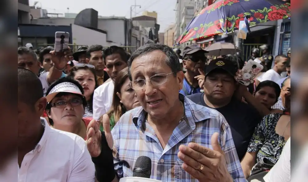 Mesa Redonda : nuevamente los comerciantes toman las calles de Lima. [FOTOS]