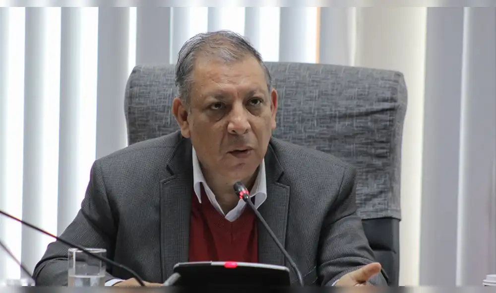 "No menciona en su libro cuánta plata usó para aceitar a todos los que debían taparle sus delitos", sostuvo Marco Arana. Foto: La República.