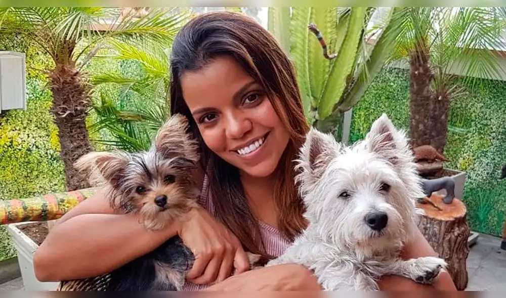 La 'Nena' compartió la noticia con tierna foto de la futura familia. Foto: Instagram.