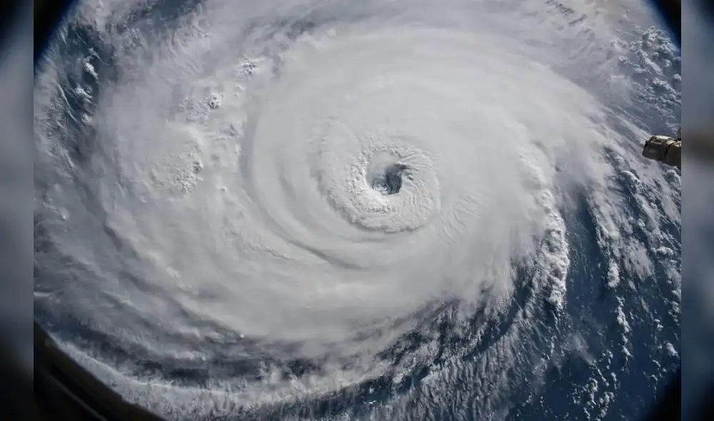 Máxima alerta en Estados Unidos: así se ve el huracán Florence desde el espacio [FOTOS Y VIDEO]