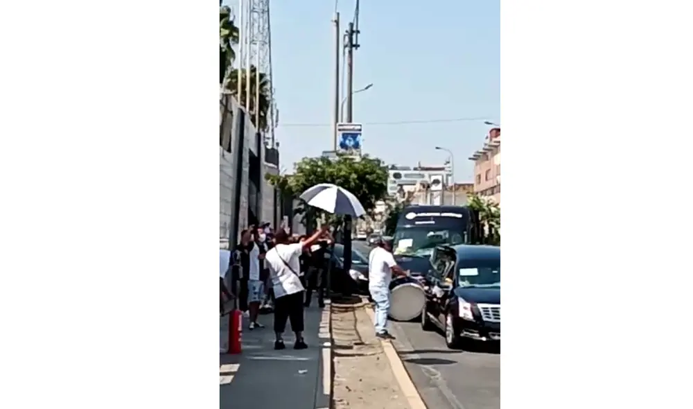 Alianza Lima: Retrato de Perico León en los alrededores del estadio de Matute. Foto: David Palomino Alianza Lima: Retrato de Perico León en los alrededores del estadio de Matute. Foto: David Palomino