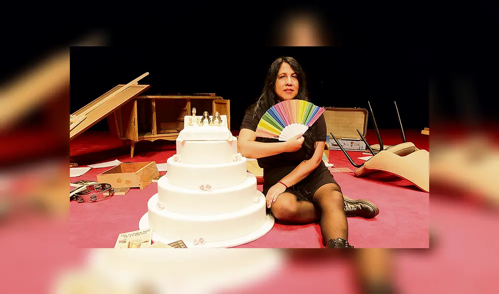 Reto. “Es contar la historia de una familia particular, tan respetable como otra”, dice Gabriela Wiener en el Teatro La Plaza. Reto. “Es contar la historia de una familia particular, tan respetable como otra”, dice Gabriela Wiener en el Teatro La Plaza.