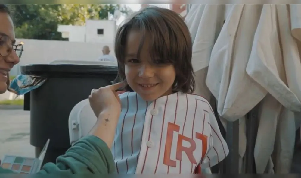 El video ya cuenta con más de 23 millones de reproducciones y cuenta con la participación de Milo, hijo del cantante (Foto: Captura)