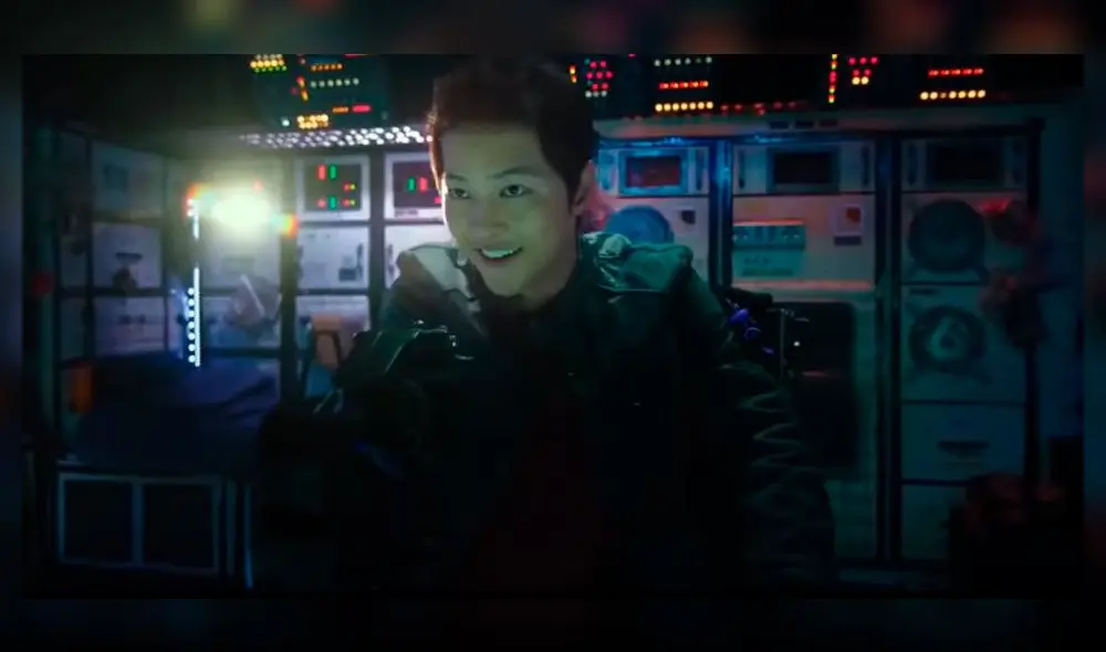 Space Sweepers: Song Joong Ki interpreta al piloto Tae Ho. Space Sweepers: Song Joong Ki interpreta al piloto Tae Ho.