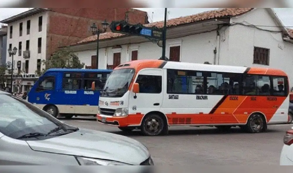 Facebook: Cobradora de combi en Cusco amenaza a quienes no pagan S/ 1 [VIDEO]
