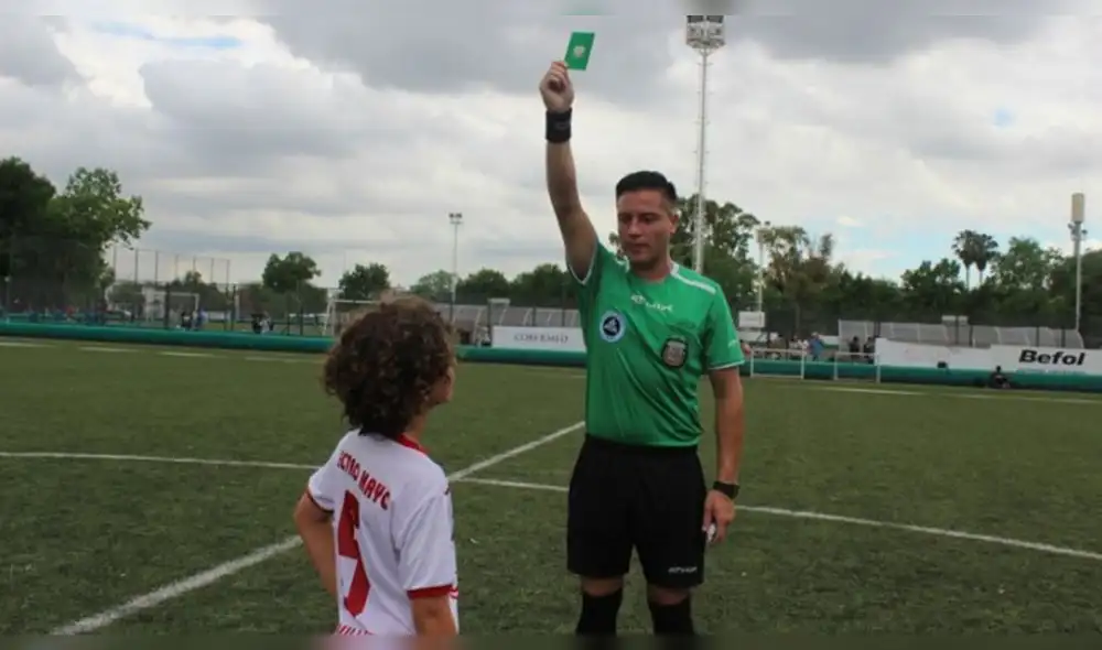 Por primera vez se usó la tarjeta verde, conoce en qué casos se mostrará [VIDEO]