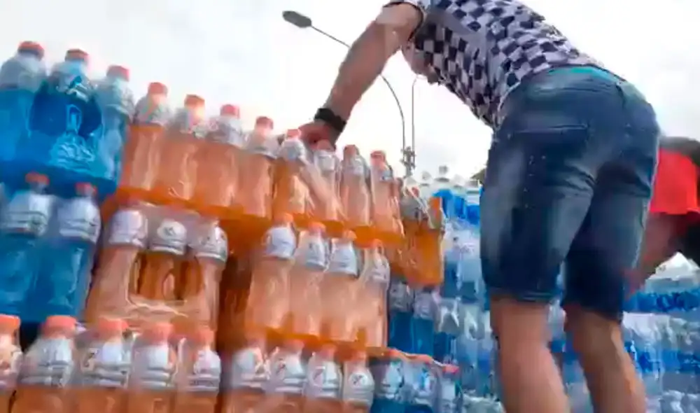 Jugadores de Alianza Lima se hicieron presentes en Villa El Salvador.