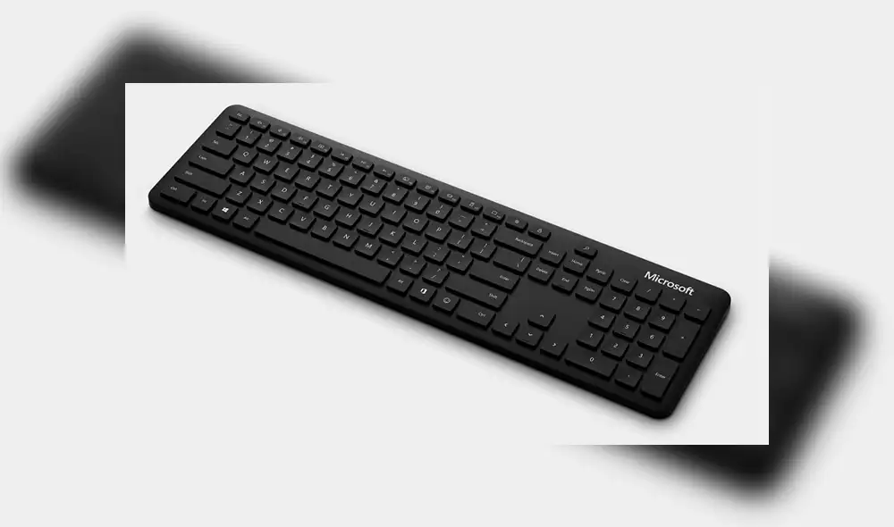 Los nuevos teclados de Microsoft incluyen una tecla para emojis.