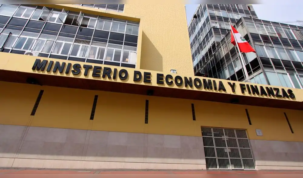 MEF asegura que economía peruana crecerá 4,2% el 2019