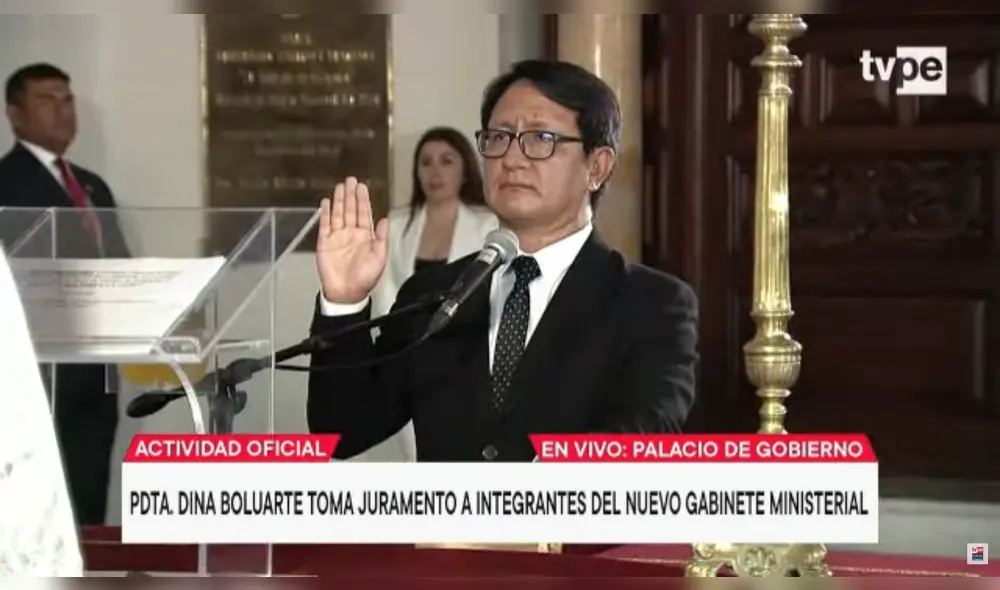 Jair Perez Brañez juró como ministro de Cultura. Foto: captura TVPerú Jair Perez Brañez juró como ministro de Cultura. Foto: captura TVPerú