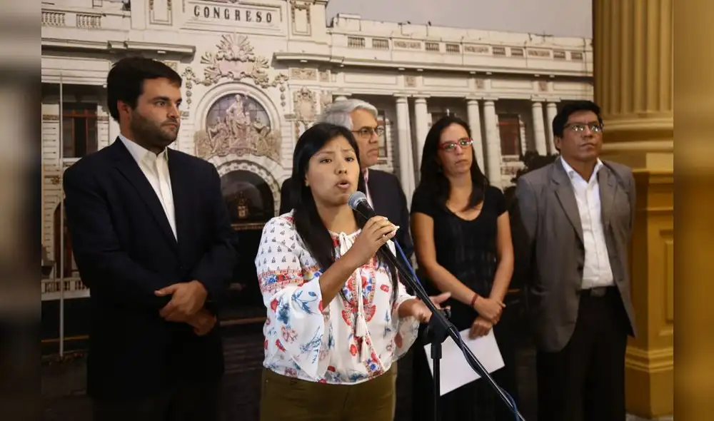 Fujimorismo da golpe contra derechos de comunidad LGTBI