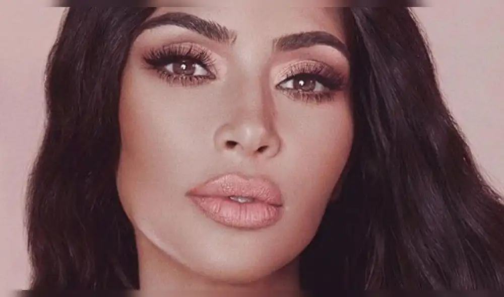 Kim Kardashian se luce en diminuta prenda y recibe humillante insulto [FOTO]