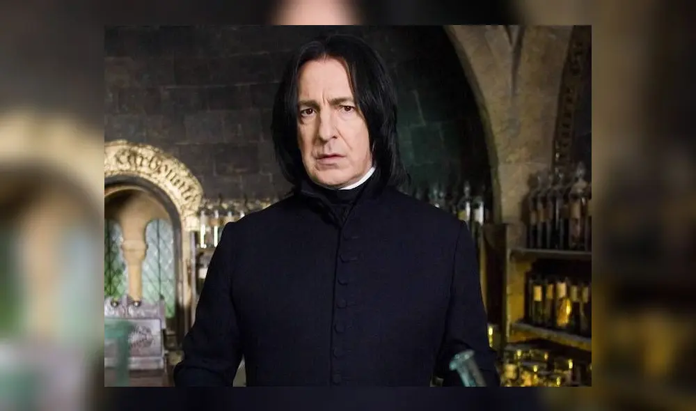 El profesor Snape es uno de los personajes más queridos de la Saga de Harry Potter. El profesor Snape es uno de los personajes más queridos de la Saga de Harry Potter.
