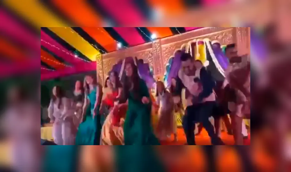 En Facebook, los novios quisieron preparar una increíble coreografía con la canción ‘‘Que Tire Pa’Lante’. En Facebook, los novios quisieron preparar una increíble coreografía con la canción ‘‘Que Tire Pa’Lante’.