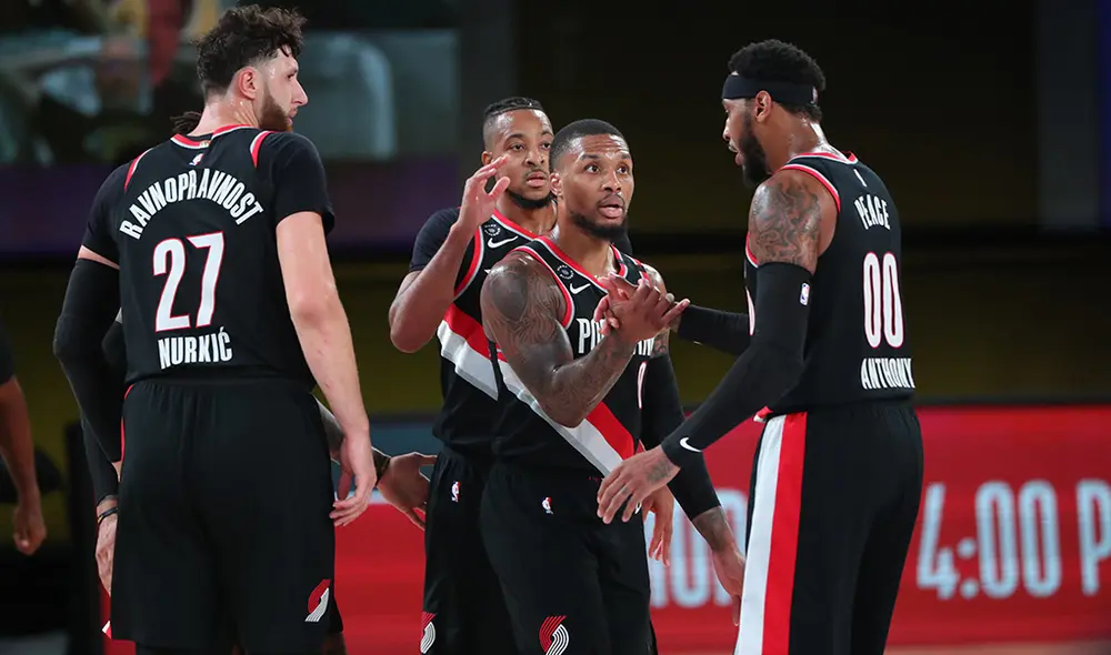 Blazers dio el primer golpe en los playoffs de la NBA 2020 contra Lakers. Foto: AFP.