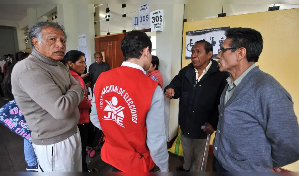 Referéndum 2018: ¿Aún no votas? Conoce cuál es tu local de votación y si eres miembro de mesa | EN VIVO