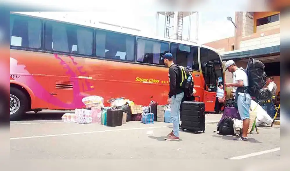 traslados.  Viajeros deberán usar mascarillas faciales en bus.